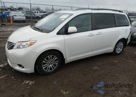 2016 Toyota Sienna Xle 8 Passenger from USA, damaged, VIN 5TDYK3DC8GS751129
